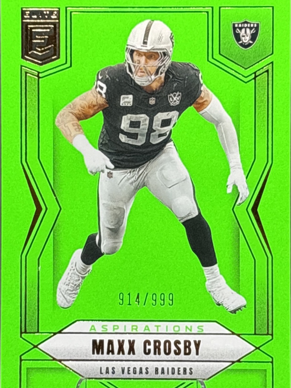 Panini Elite Maxx Crosby Las Vegas Raiders Card - Green LE 914/999